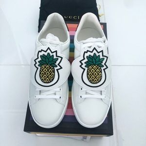 NEW Womens Ace Sneaker Removable Pineapple Patches